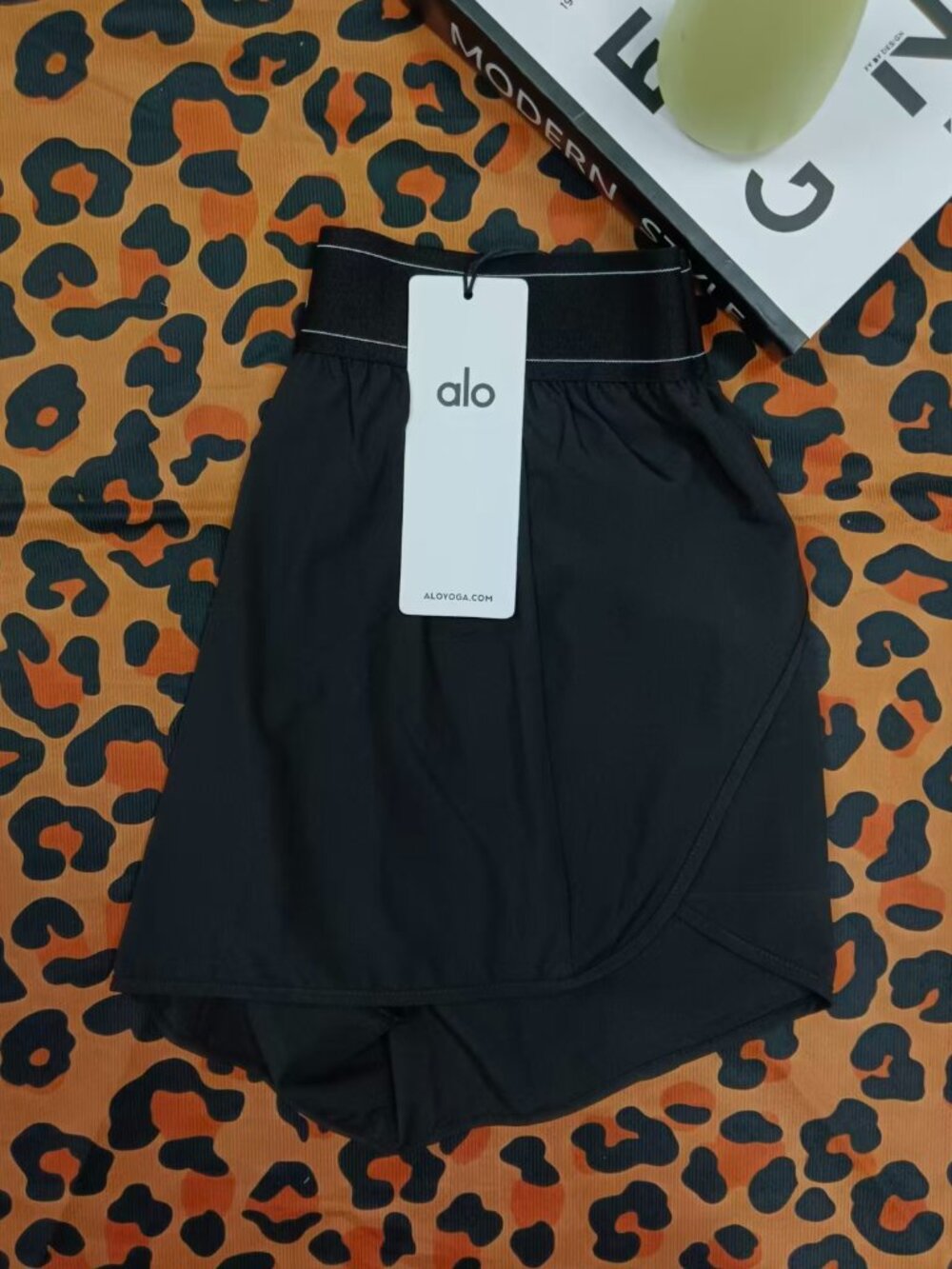 🍠Black Alo Yoga Match Point Short😸Leg-Lengthening Brand new with tags - Picture 3 of 8